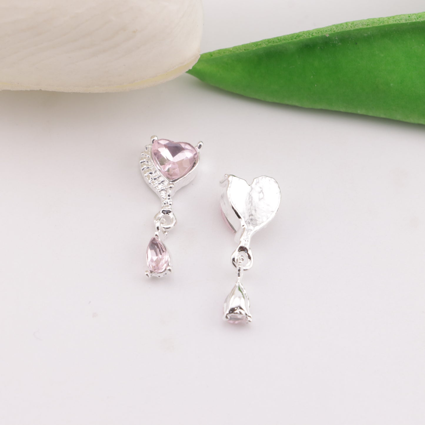 FS6158- 21×8mm Heart Water Drop Nails Charm Heart - Shaped Water Drop Pendant Nail Stickers