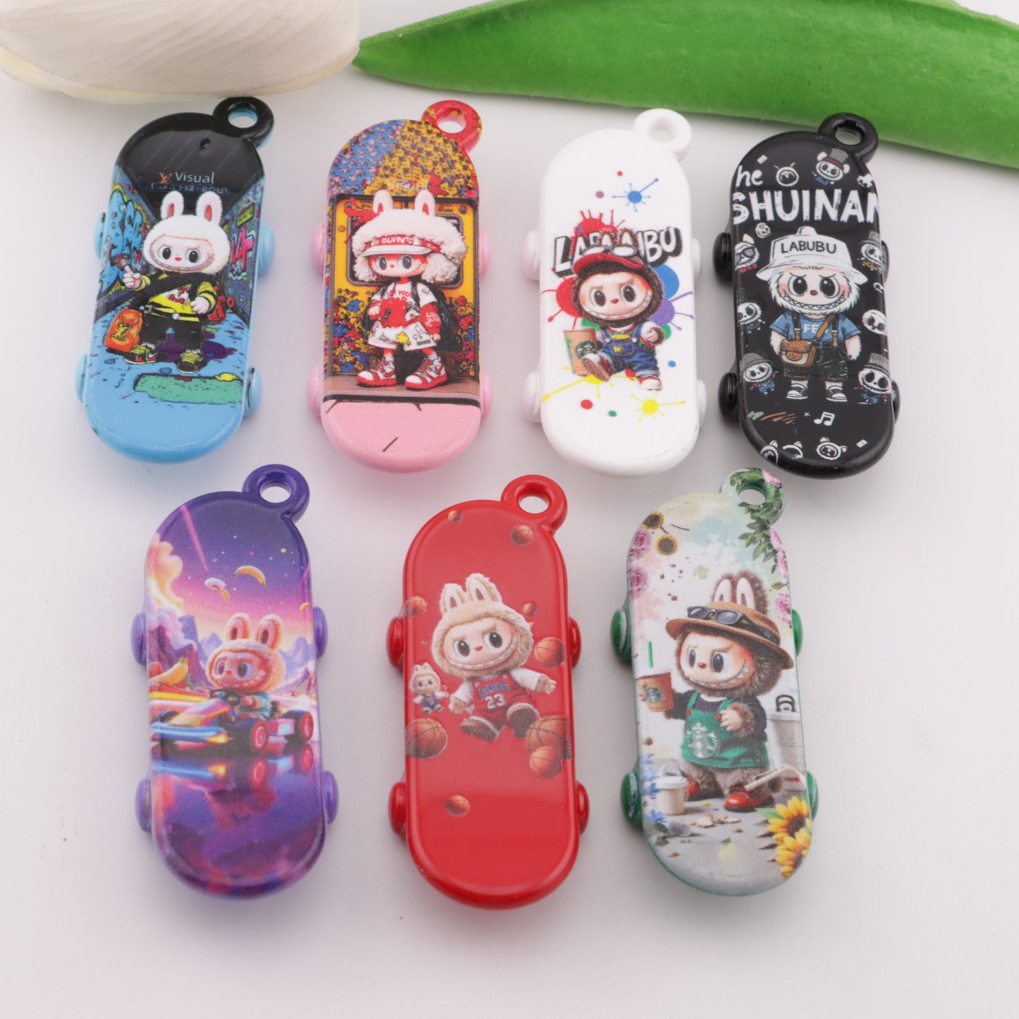 FS6287- Labubu Skateboard Pendant