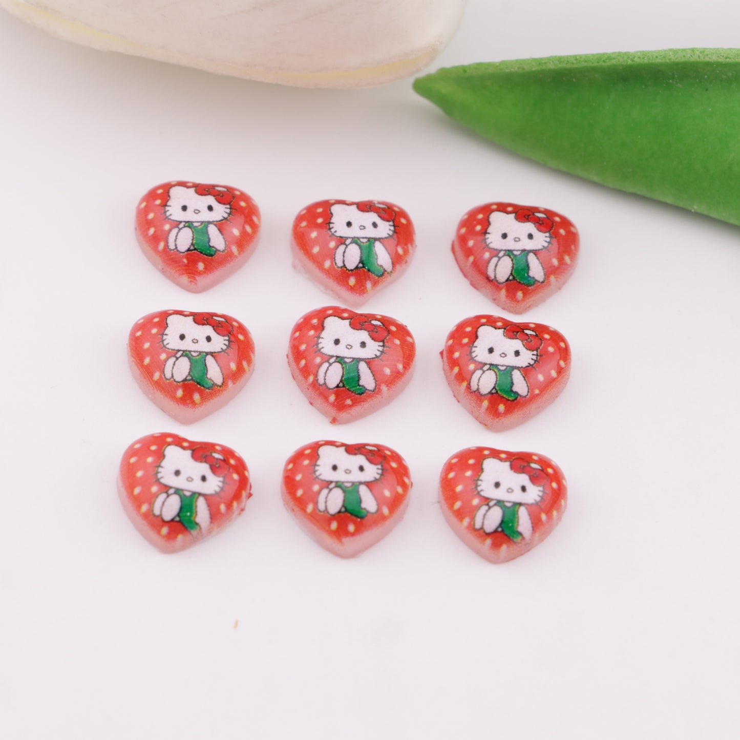 FS6285- 10mm Hk Heart Charms Heart-Shaped Kitty Patches