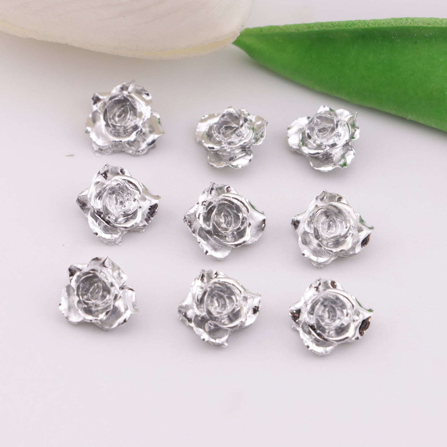 FS6289- About 10mm Silver Soft Flower Charms