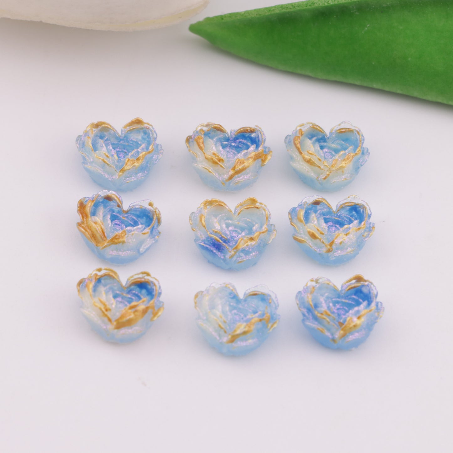 FS6300- About 9×10mm Luminous Heart Charms Glow-In-The-Dark Heart Embedded Flower Patches