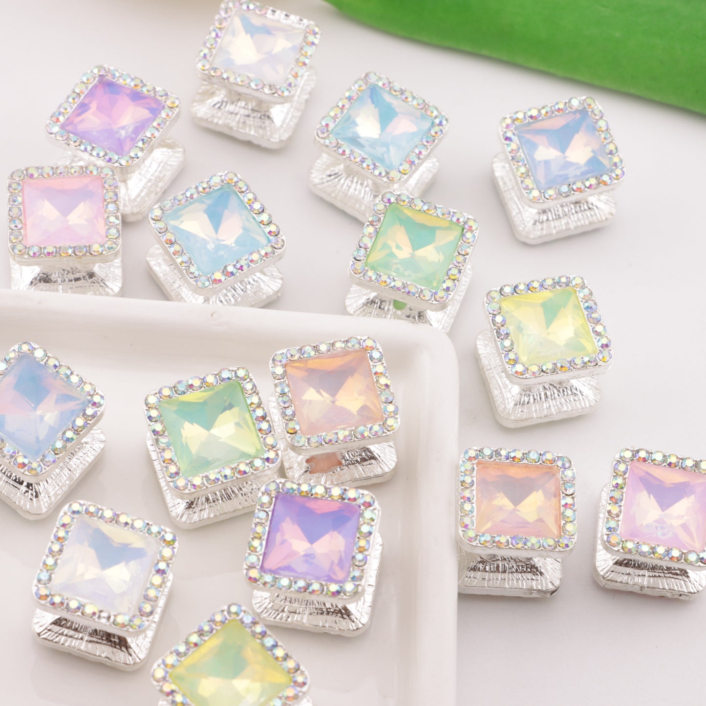 FS6332- Square Four-way Alloy Beads