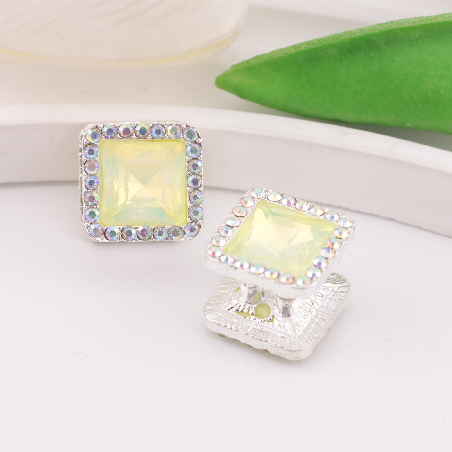 FS6332- Square Four-way Alloy Beads