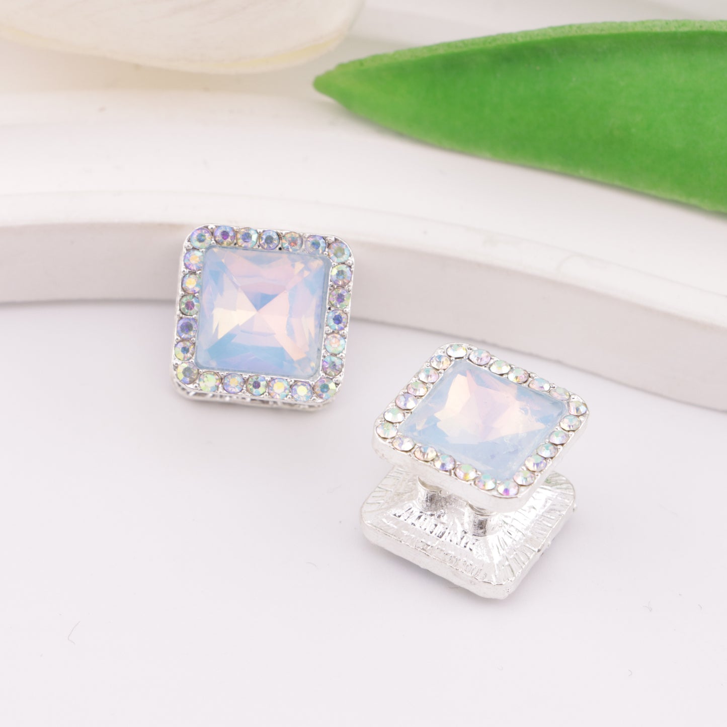 FS6332- Square Four-way Alloy Beads