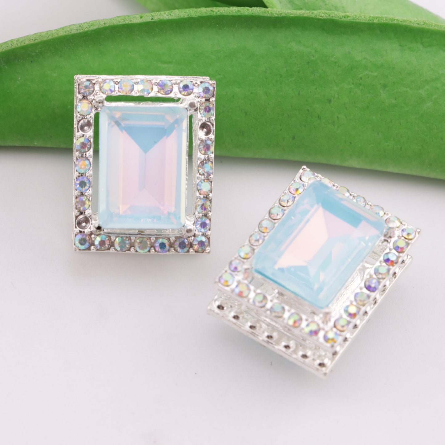 FS6331- Rectangular Four-way Alloy Beads