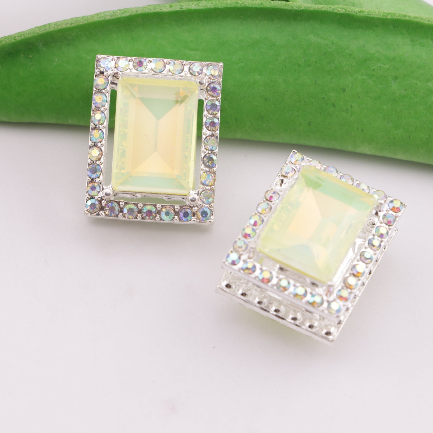 FS6331- Rectangular Four-way Alloy Beads
