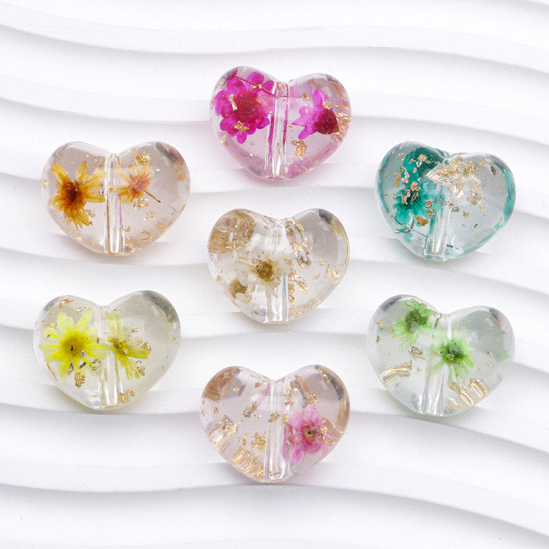 FS4262- Loving - Heart Dried - Flower Resin Beads 20mm