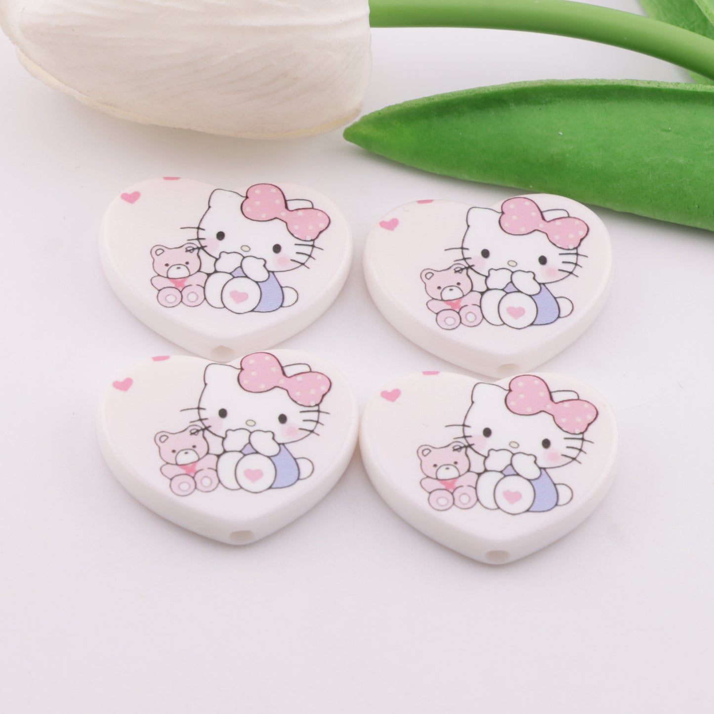 FS6344- 25*31mm HK Heart Plate Beads Love Kitty Round Plate Beads