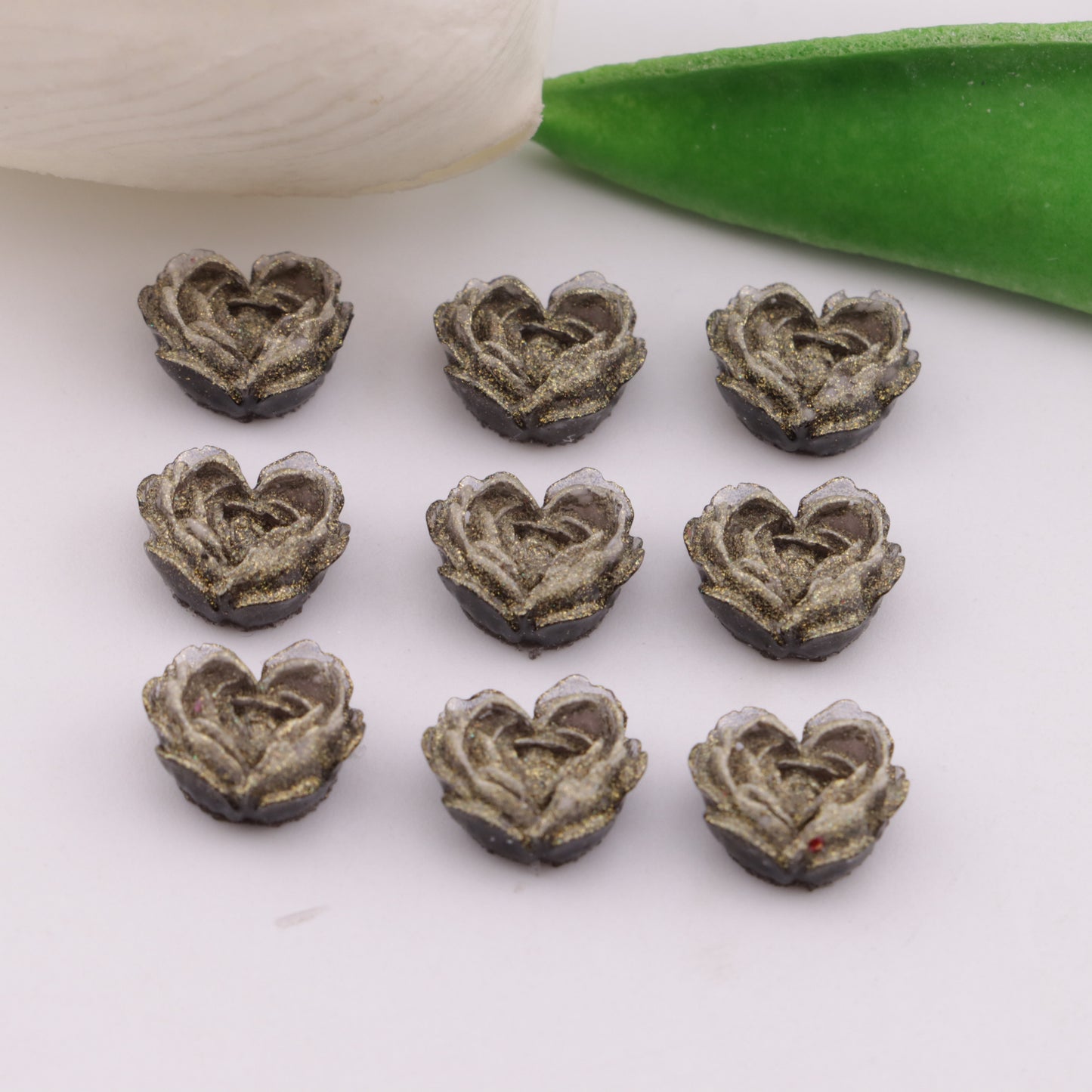 FS6351- About 9×10mm Deep - Color Luminous Heart Soft Flower Charms