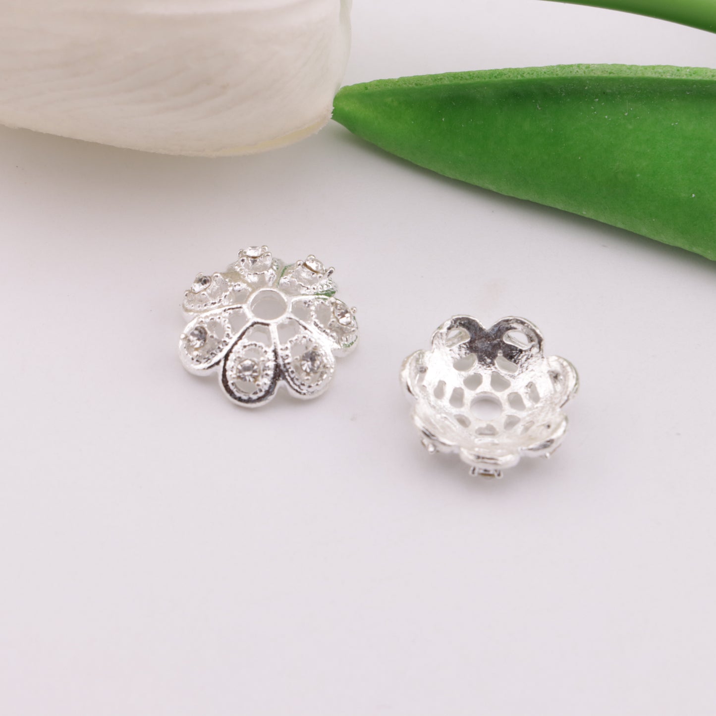 FS6365- 14mm Flower Beads With Diamonds Spacer (14mmの花のビーズとダイアモンドスペーサー)