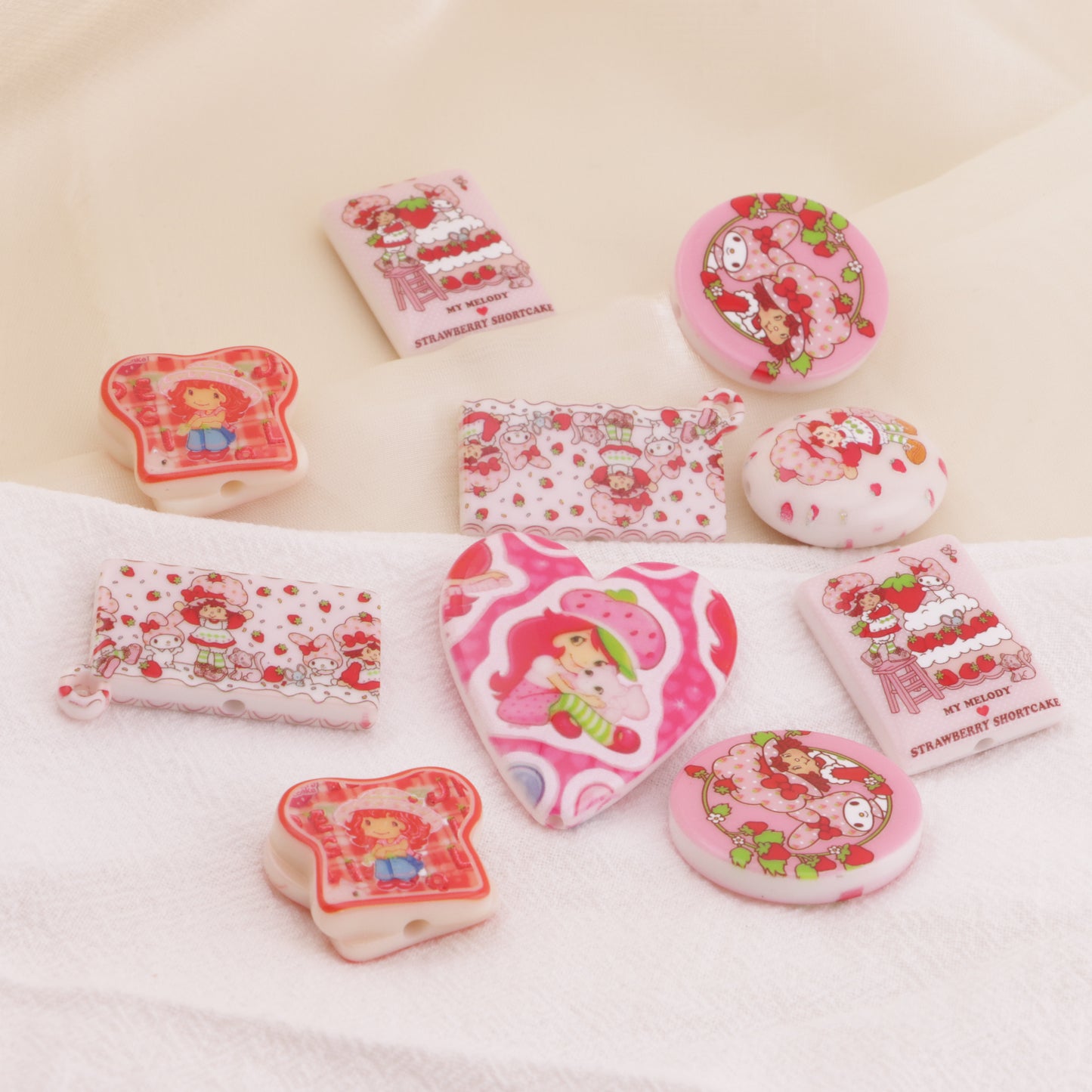FS6401- Mixed Styles Of Strawberry Girl And Melody Beads And Patches