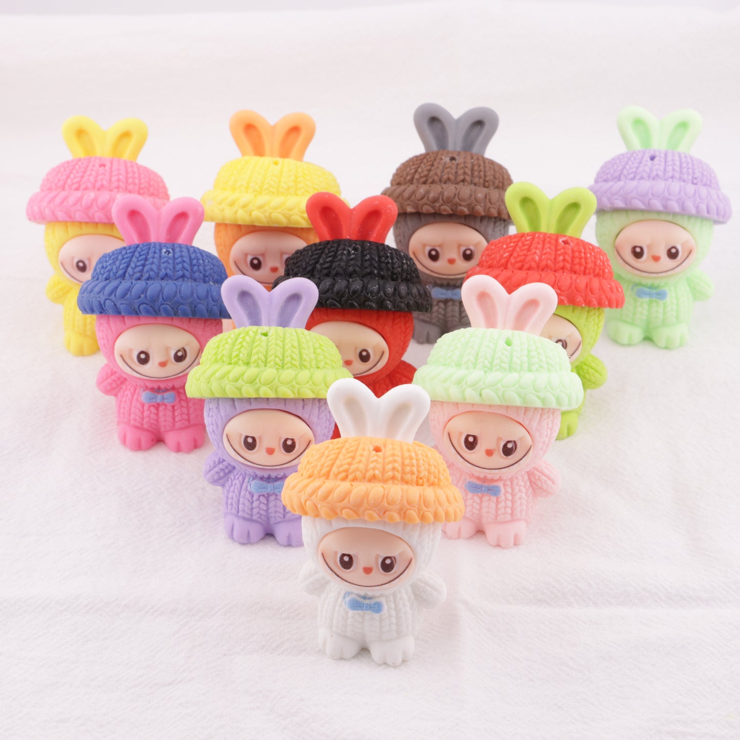 FS6403- 56mm Woolen Hat, Labubu, Resin Beads