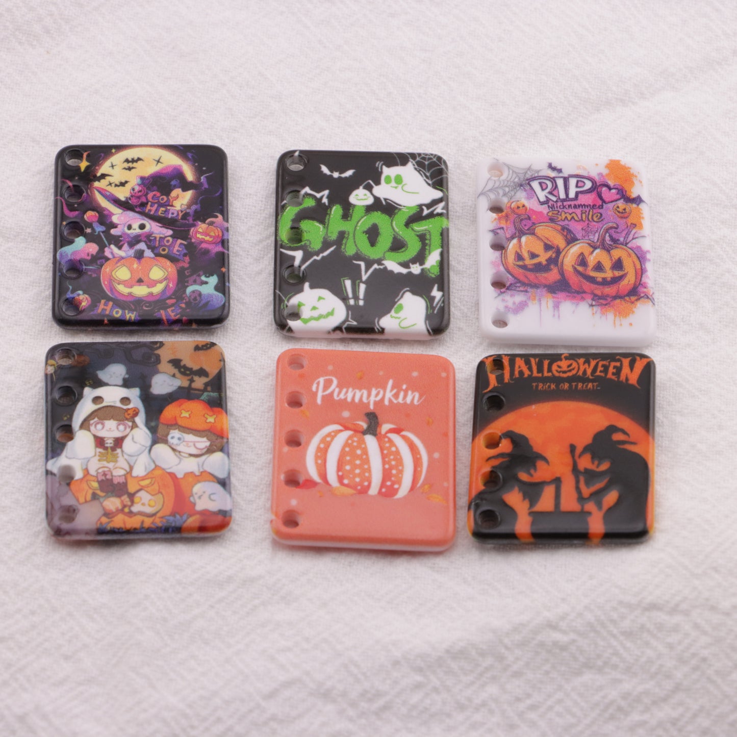 FS6437- Approximately 31×25mm Halloween Acrylic Book Piece