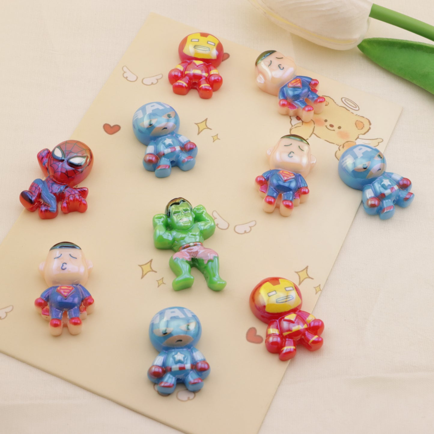 FS6477- Approximately 2×3cm Avengers Acrylic Resin Beads (約2×3cmのアベンジャーズアクリル樹脂ビーズ)