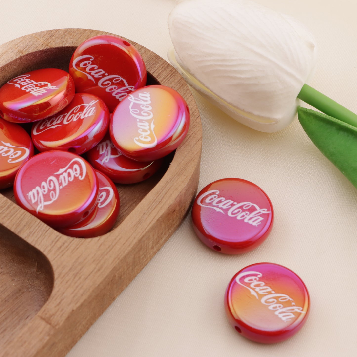 FS6498- 20mm Coca-Cola Printed Round Plate Beads(20mm コカ・コーラプリント ラウンドプレートビーズ)