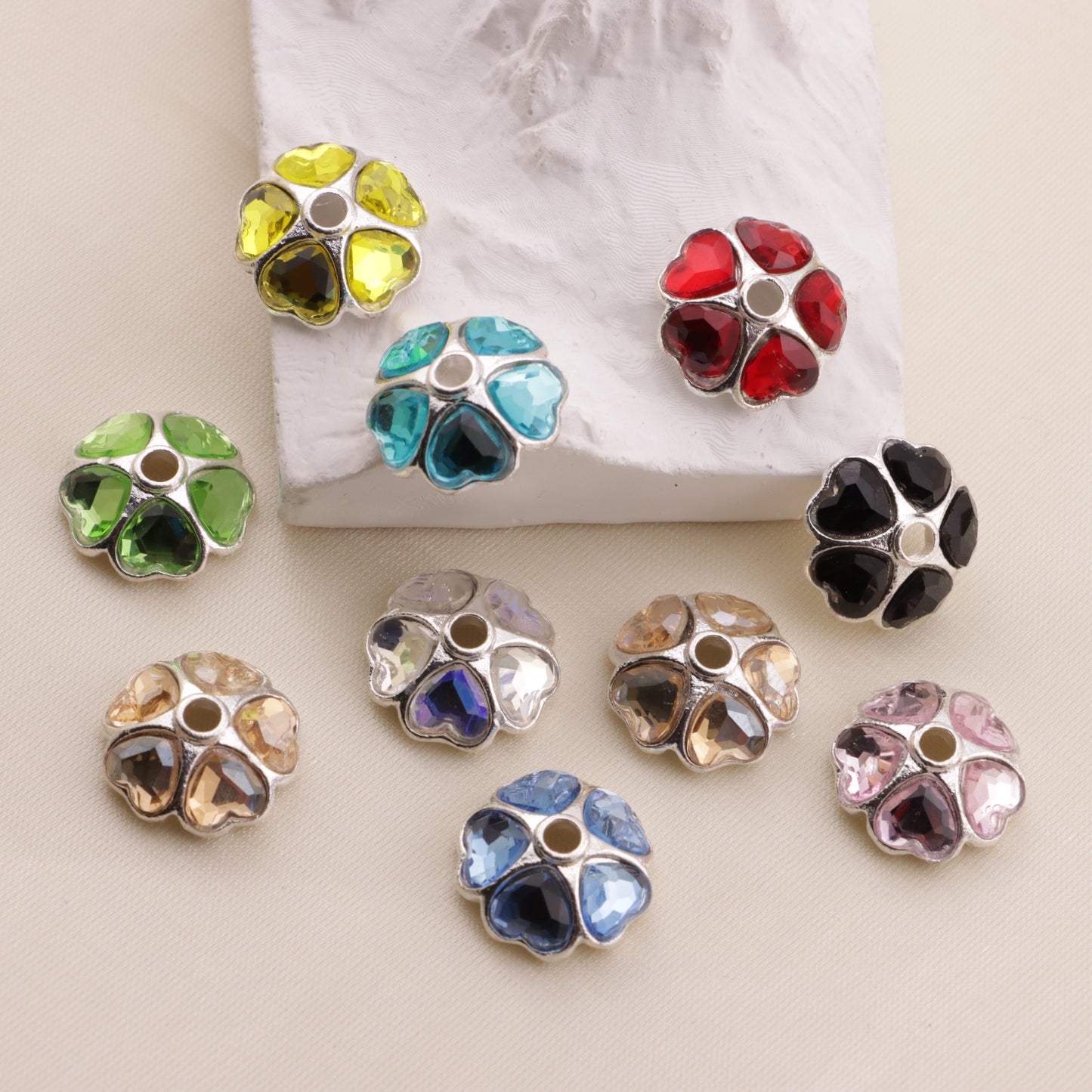 FS6506- Random Mixed Color About 15mm Heart-Shaped Diamond Alloy Spacer (ランダムミックスカラー約15mmハート型ダイヤモンド合金スペーサー)