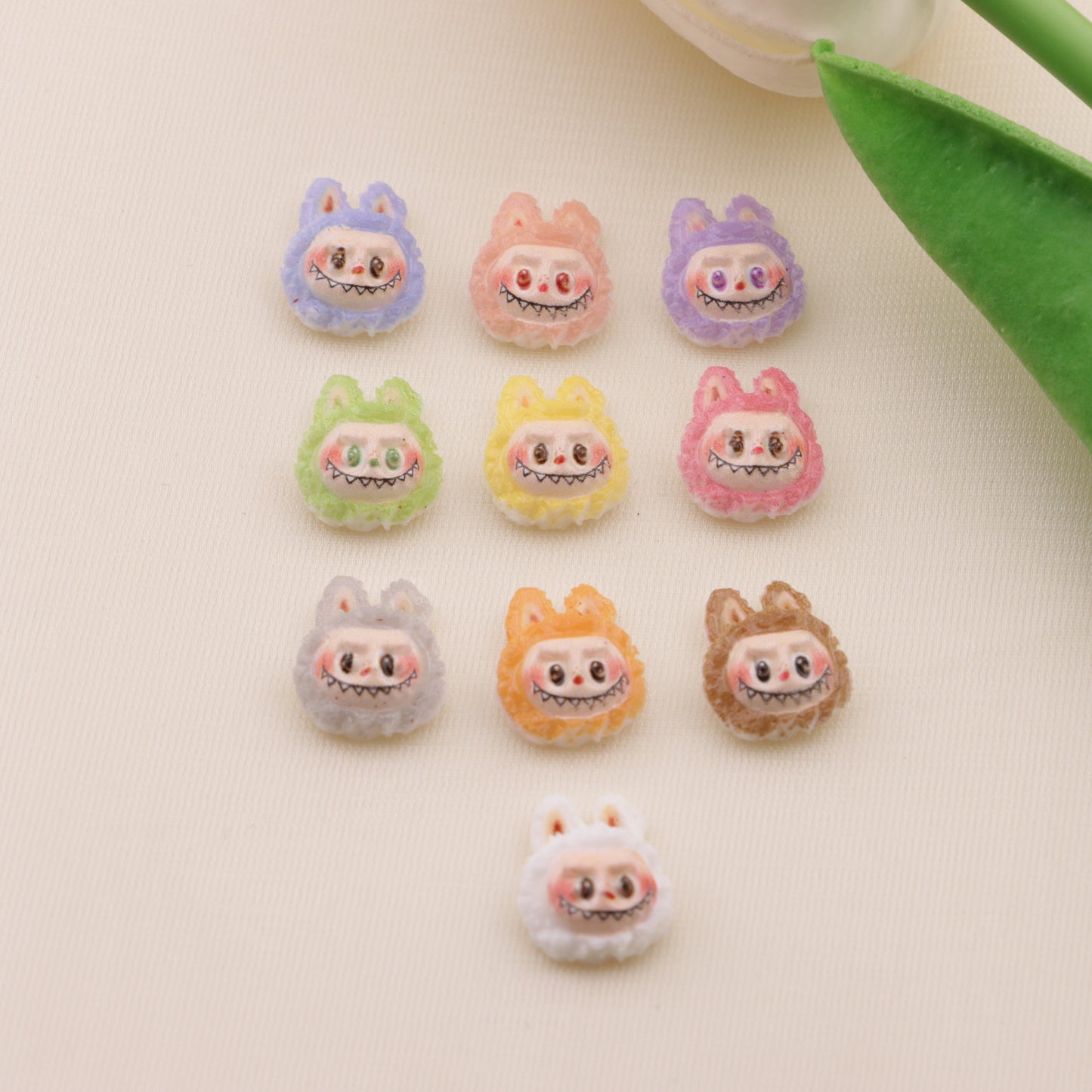 FS6460-Approximately 10mm Labubu Head Resin Nail Charms (約10mm ラブブヘッド レジンネイルチャーム)
