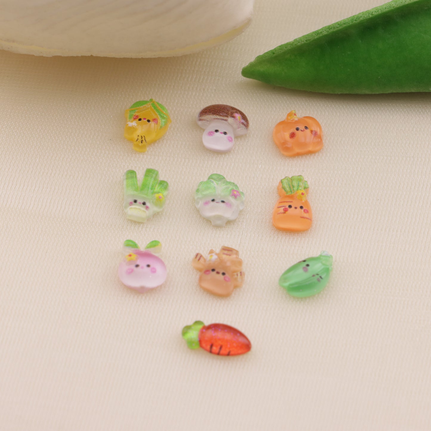 FS6508- About 6×7mm Ice Transparent Vegetable Series Nail Stickers
