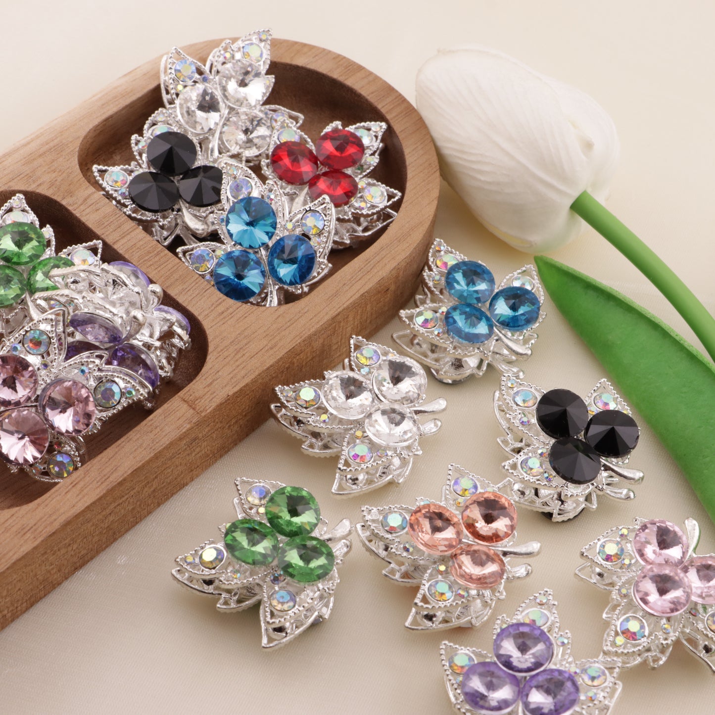 FS6487- Approximately 3.4×3.1×1.8Cm Double-Sided Three-Dimensional Maple Leaf Alloy Beads