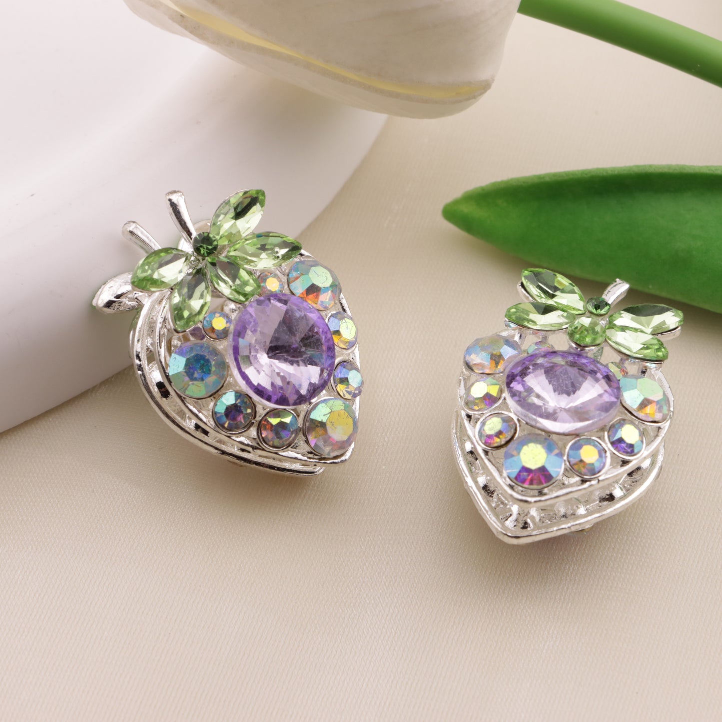 FS6492- Approximately 34×23mm Double-Sided Drilled Strawberry Four-Way Alloy Beads