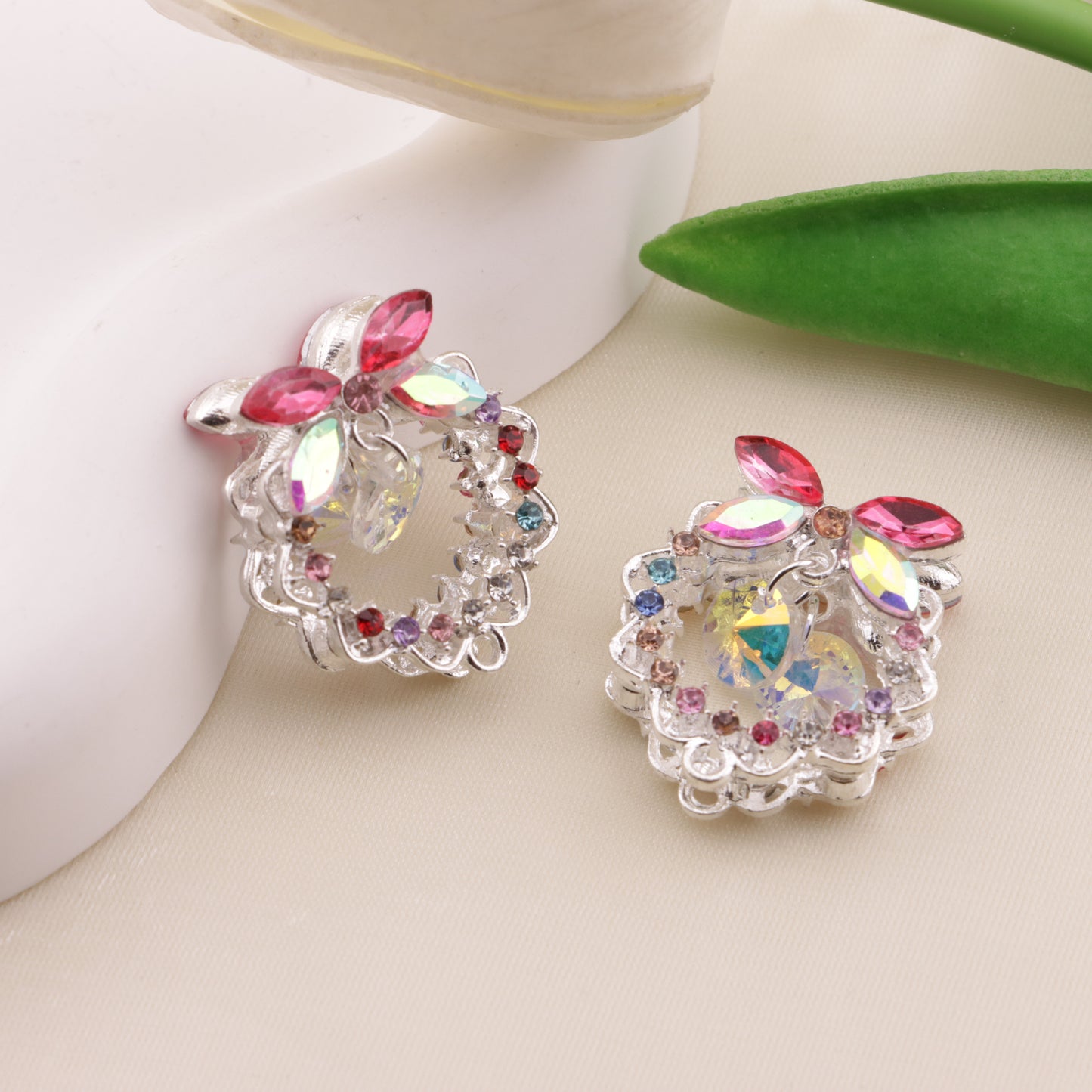 FS6491- Approximately 24×26×18mm Double-Sided Heavy Industry Wreath Alloy Beads