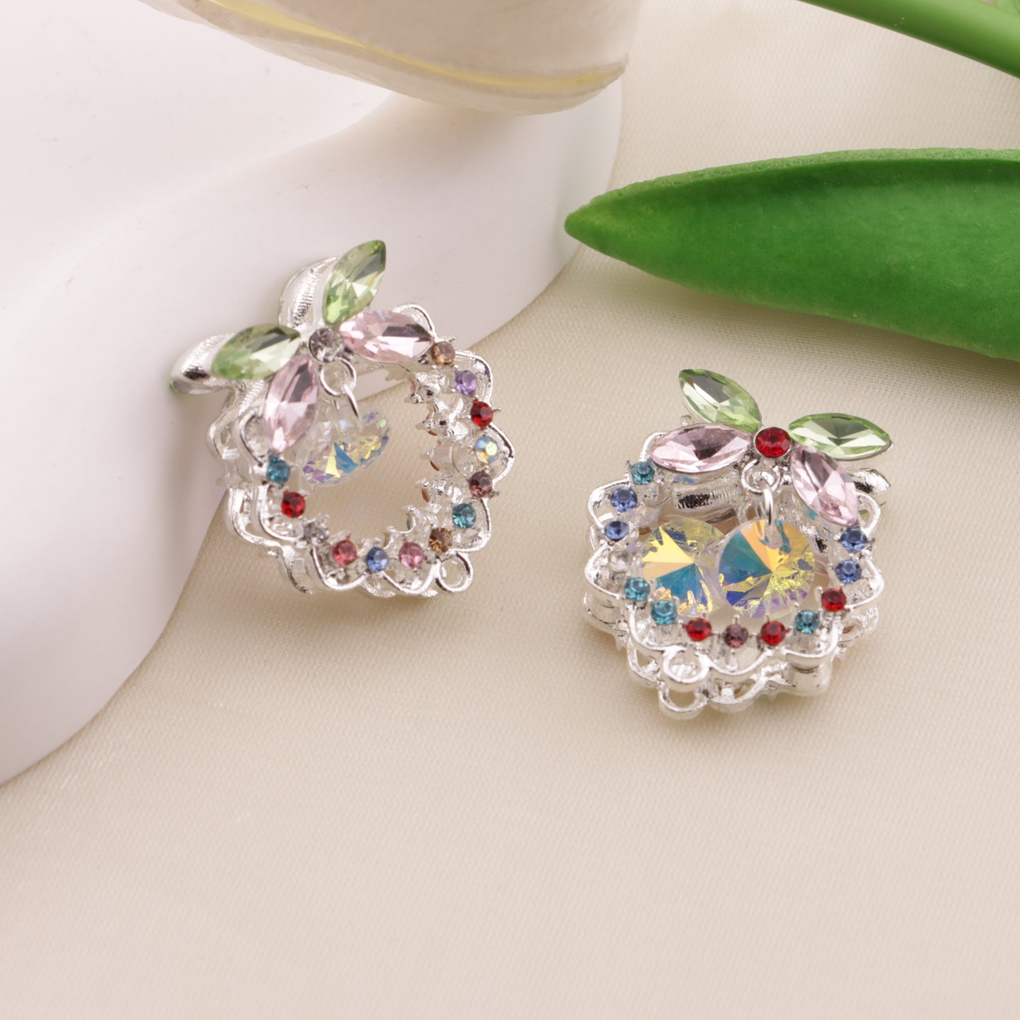 FS6491- Approximately 24×26×18mm Double-Sided Heavy Industry Wreath Alloy Beads