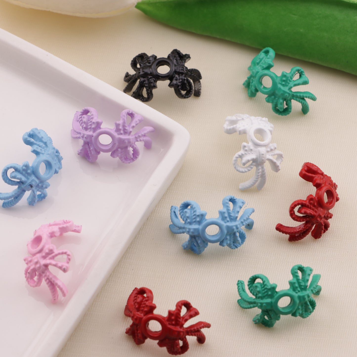 FS6549- ENAMEL DOUBLE BOWS METAL SPACERS Enamel Double Bows Metal Spacers