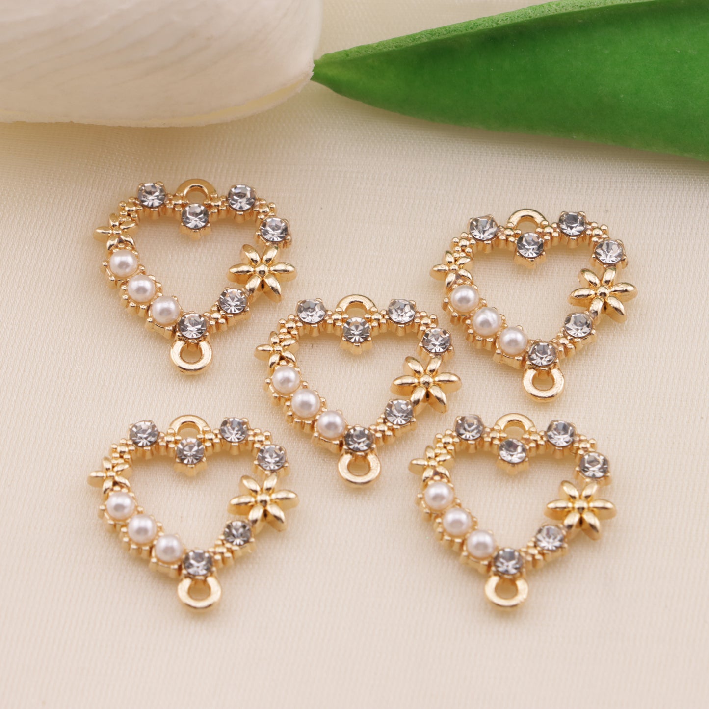 FS6550- 18×19Mm Double-Hole Metal Hollow-Out Love Heart Double Hanging Hole Metal Hollow Out Love Heart