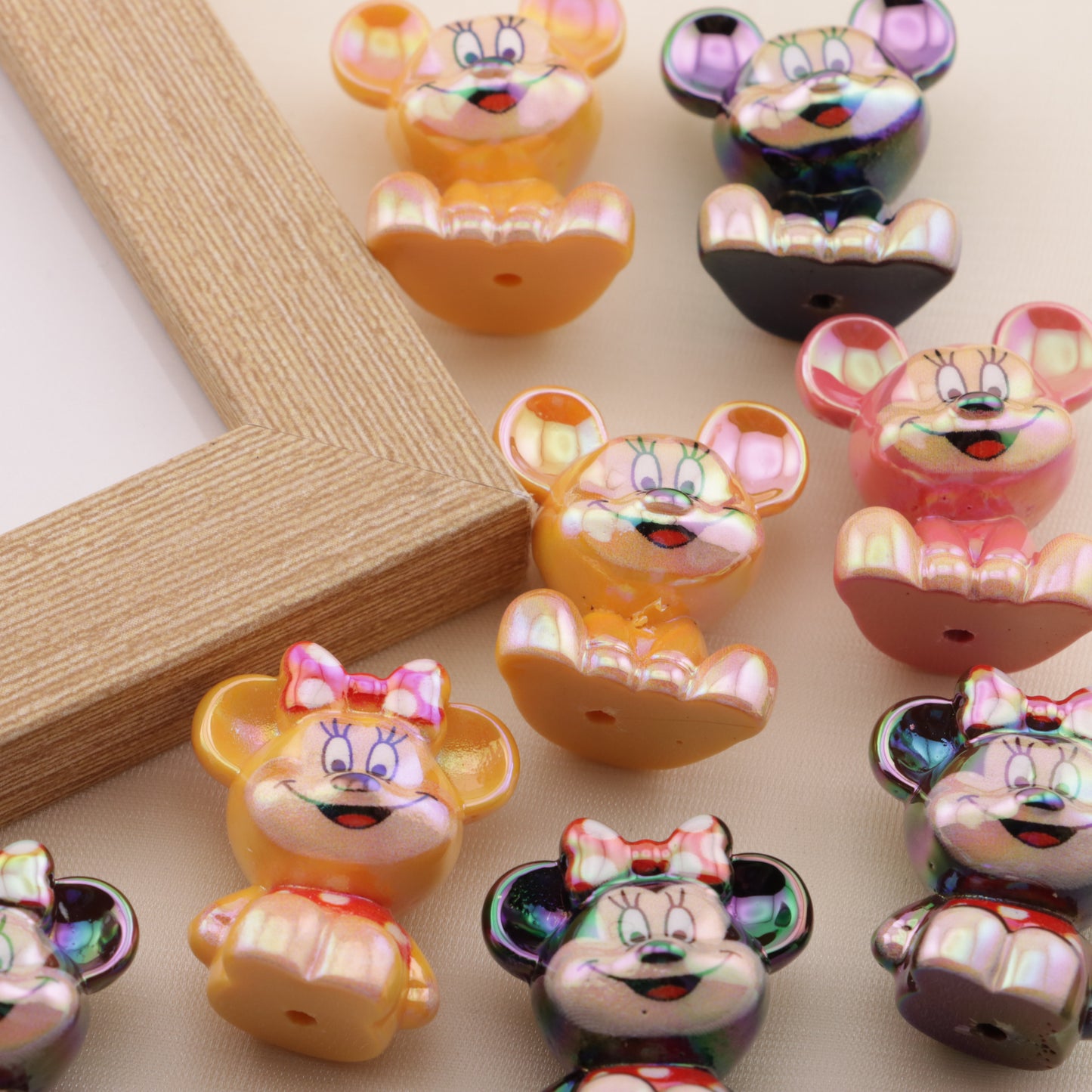 FS6563- Approximately 23*28mm UV Mickey Minnie Beads Fit For Pen Through Pen