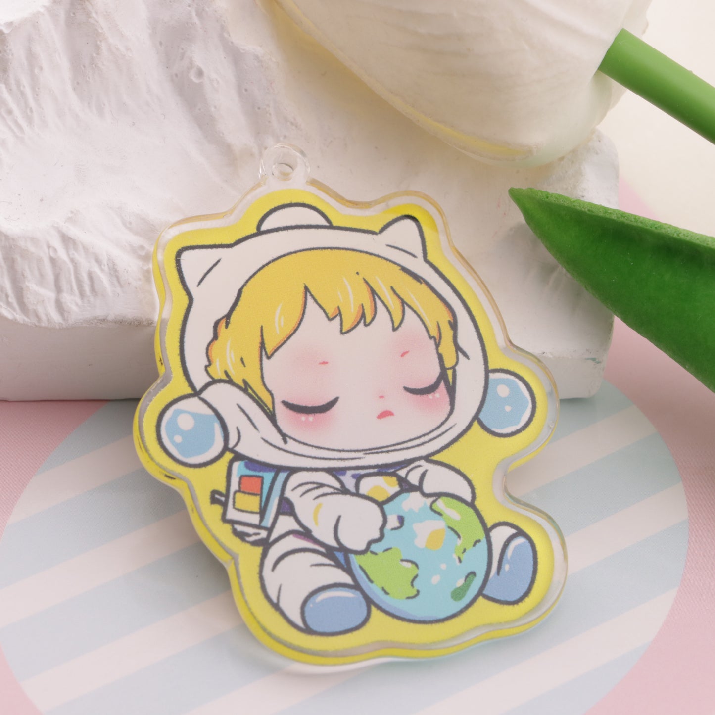 FS6557- SP Hugging The Earth Hanging Hole Acrylic Charms SP Hugging The Earth Hanging Hole Acrylic Pieces