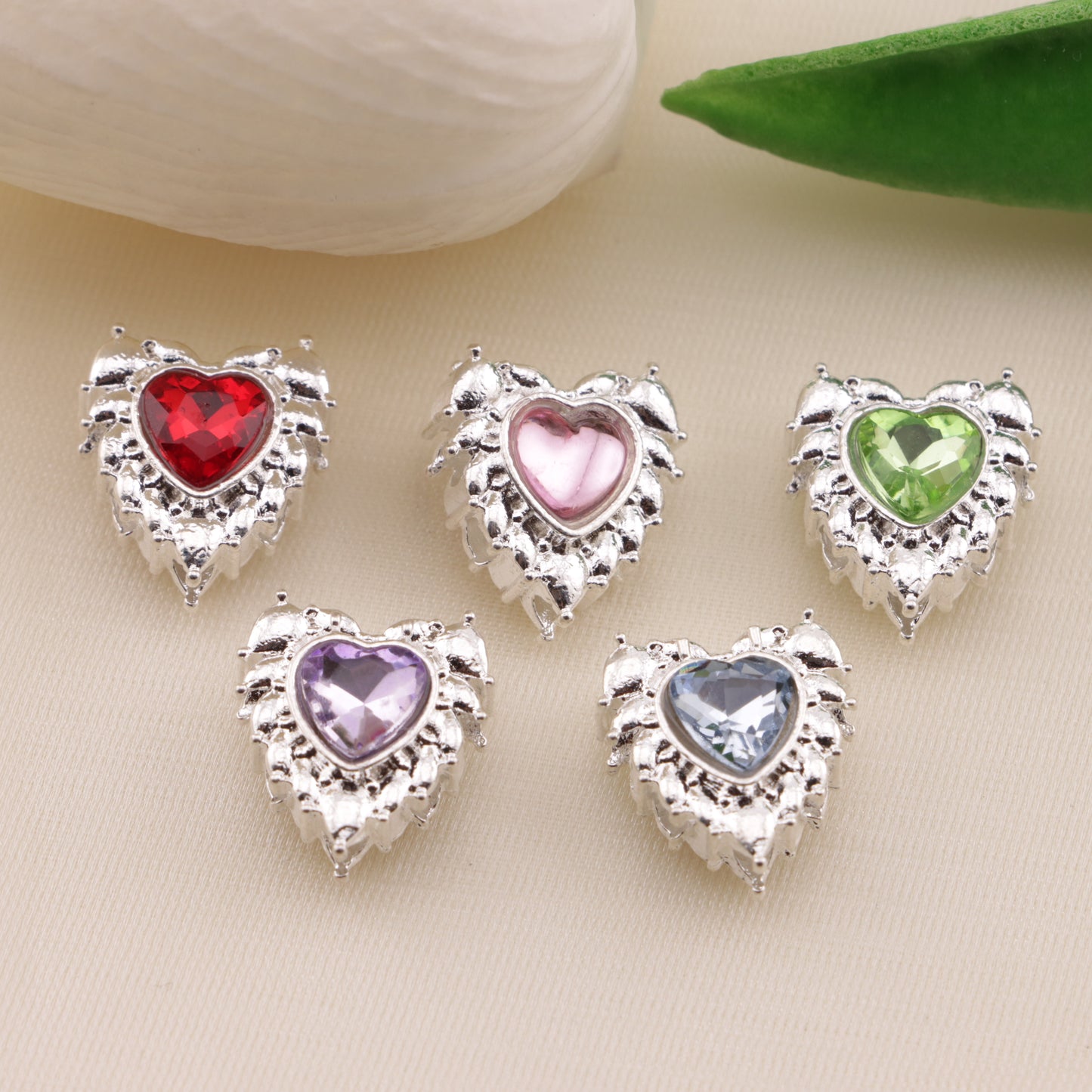 FS6574- 13*14 Feather Double-Sided Love 4-Hole Metal Bead