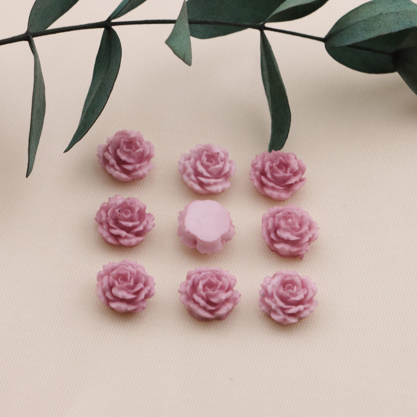 FS6569- 10mm Luminous Soft Flower Charms