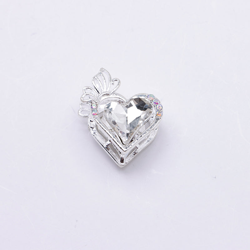 FS4857- Approximately 2.4×2×1.4 Cm Heart - Shaped Crystal Diamond Alloy Beads Four - Way Connector That Can Pass A Pen