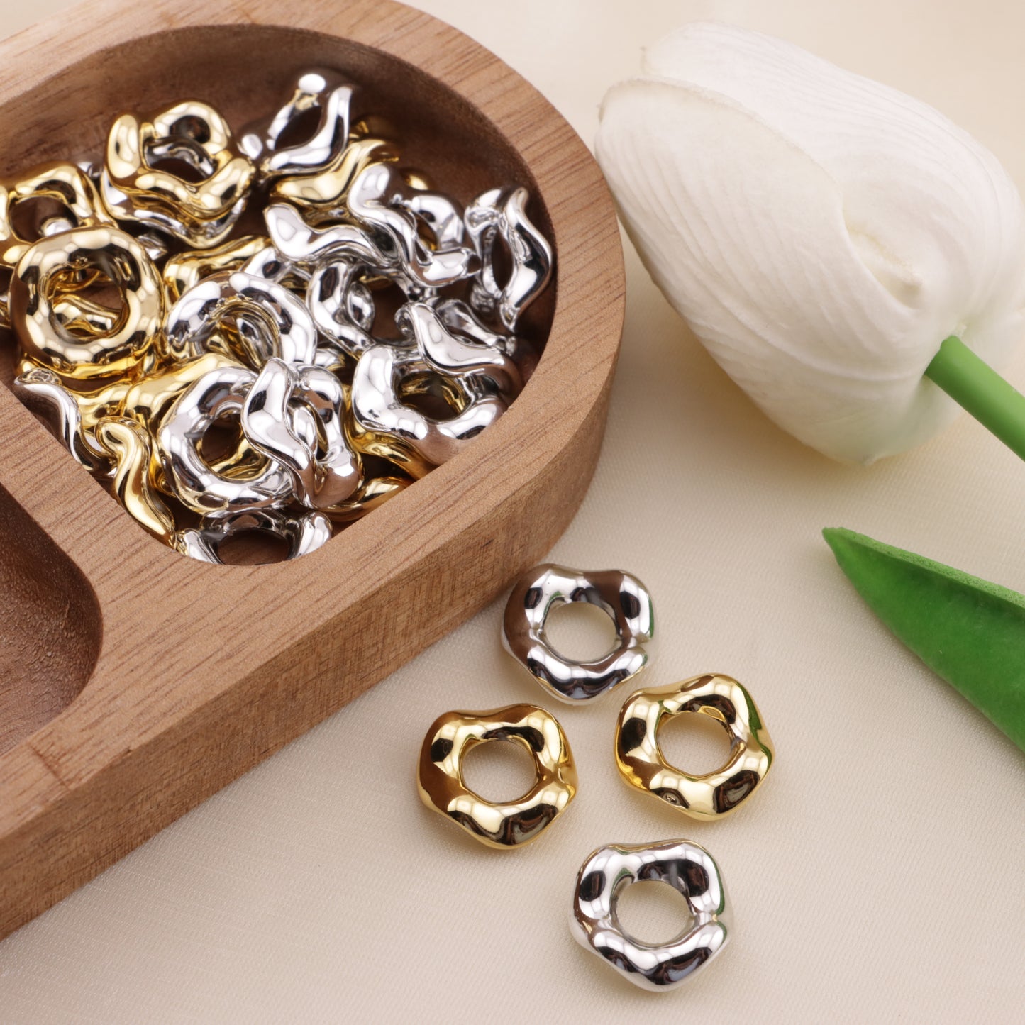 FS6577- 13mm Gold-Plated Or Silver-Plated Wavy Spacer Beads