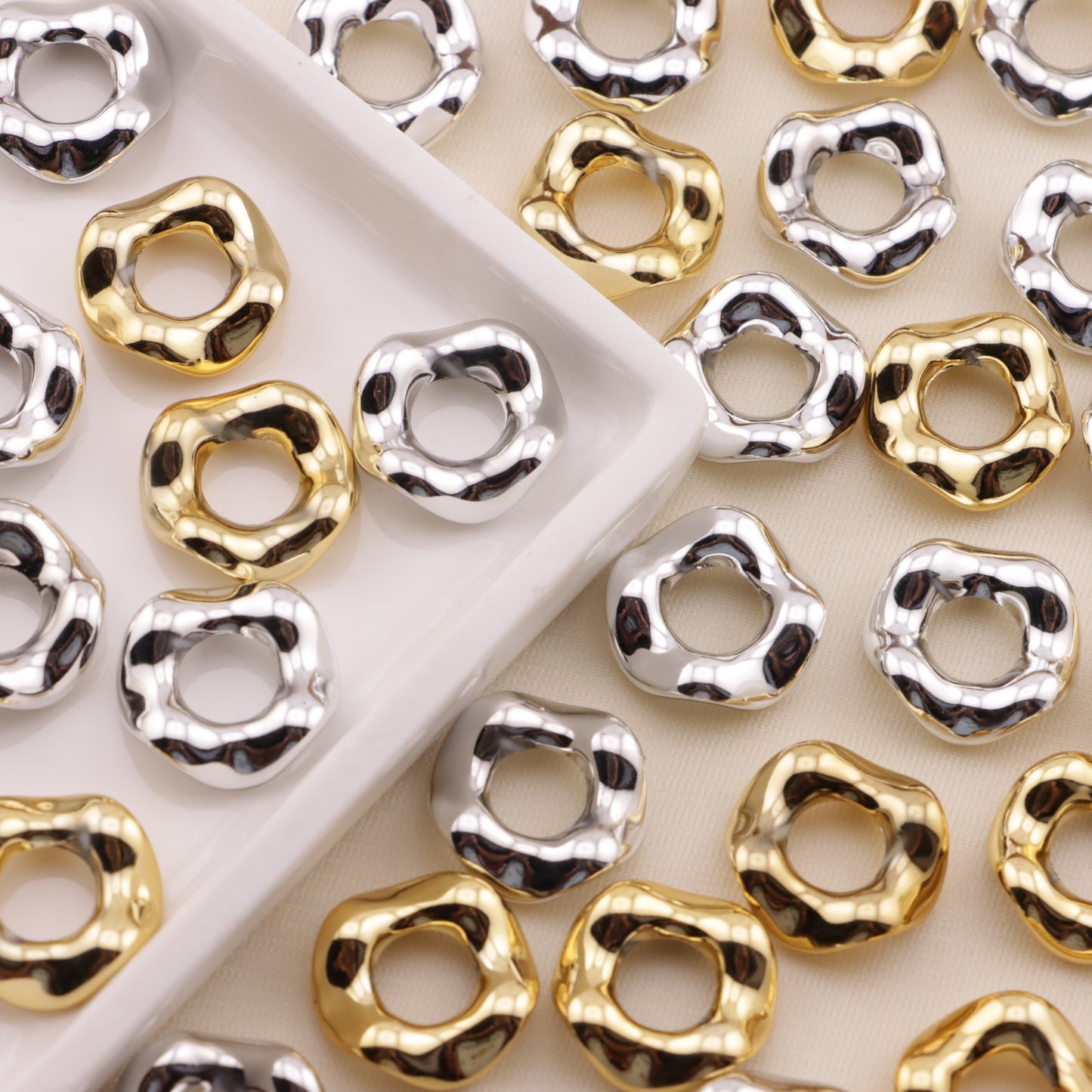FS6577- 13mm Gold-Plated Or Silver-Plated Wavy Spacer Beads