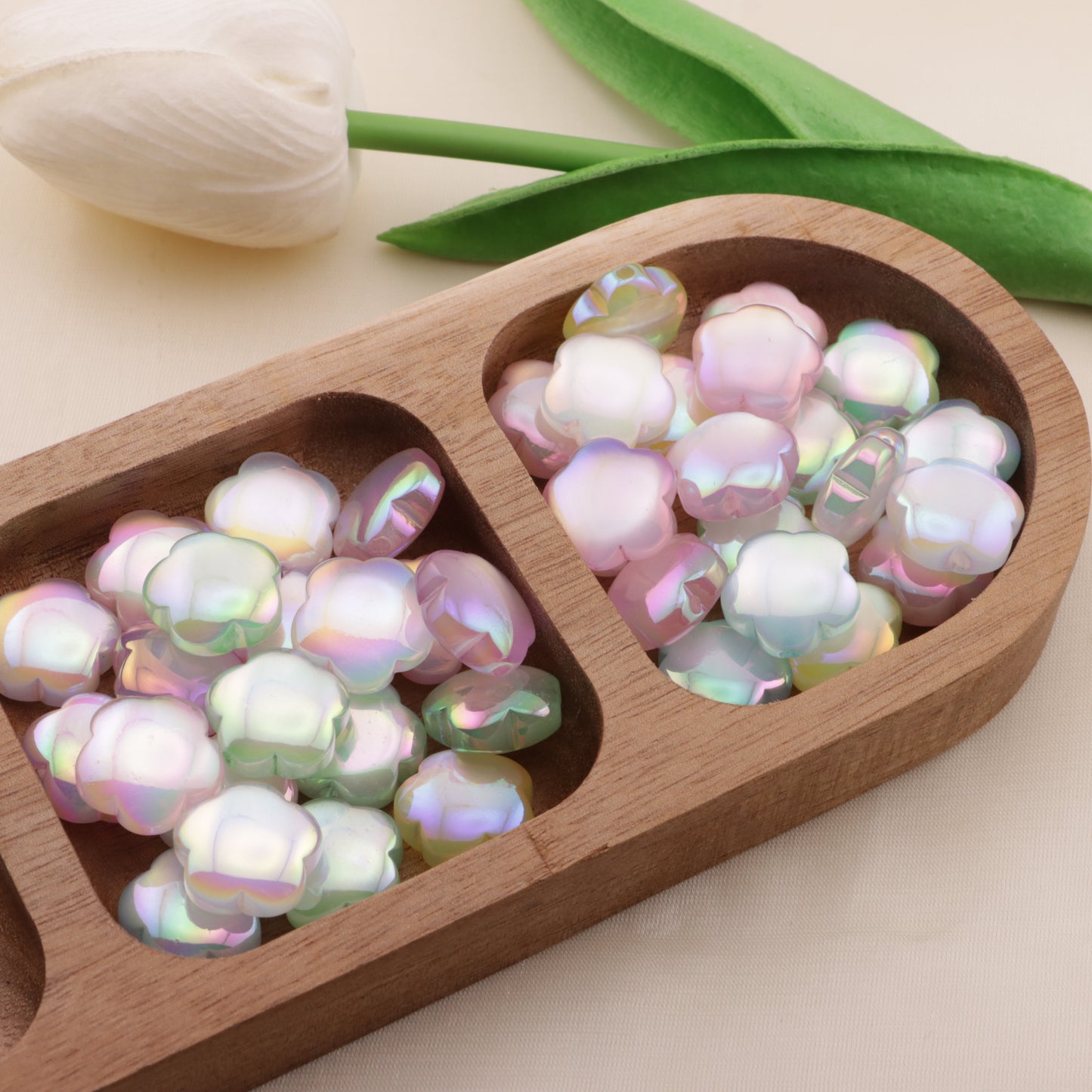 FS5728- Approximately 17mm Cat's Eye Flower Resin Beads