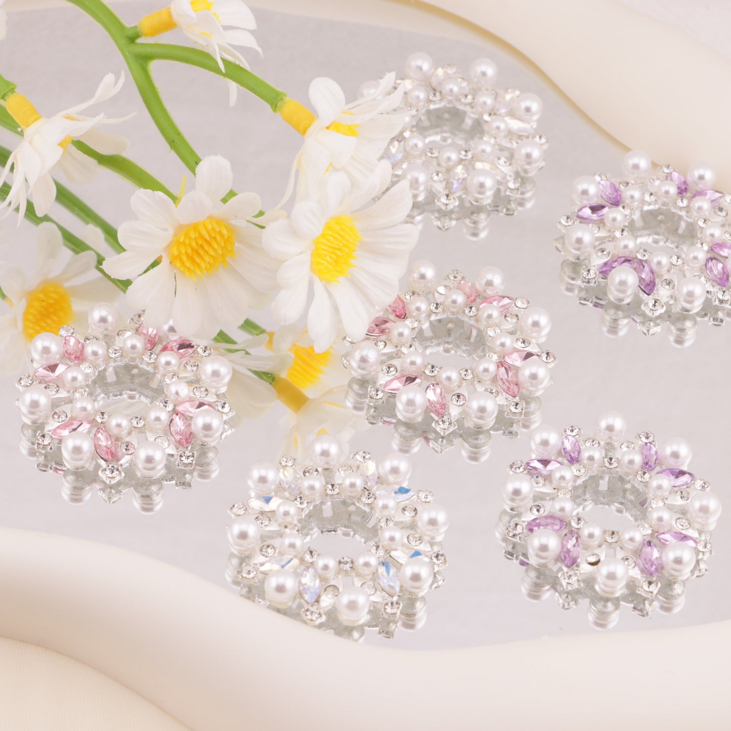 FS5267- 33mm Metal Round Flower Frame Charms
