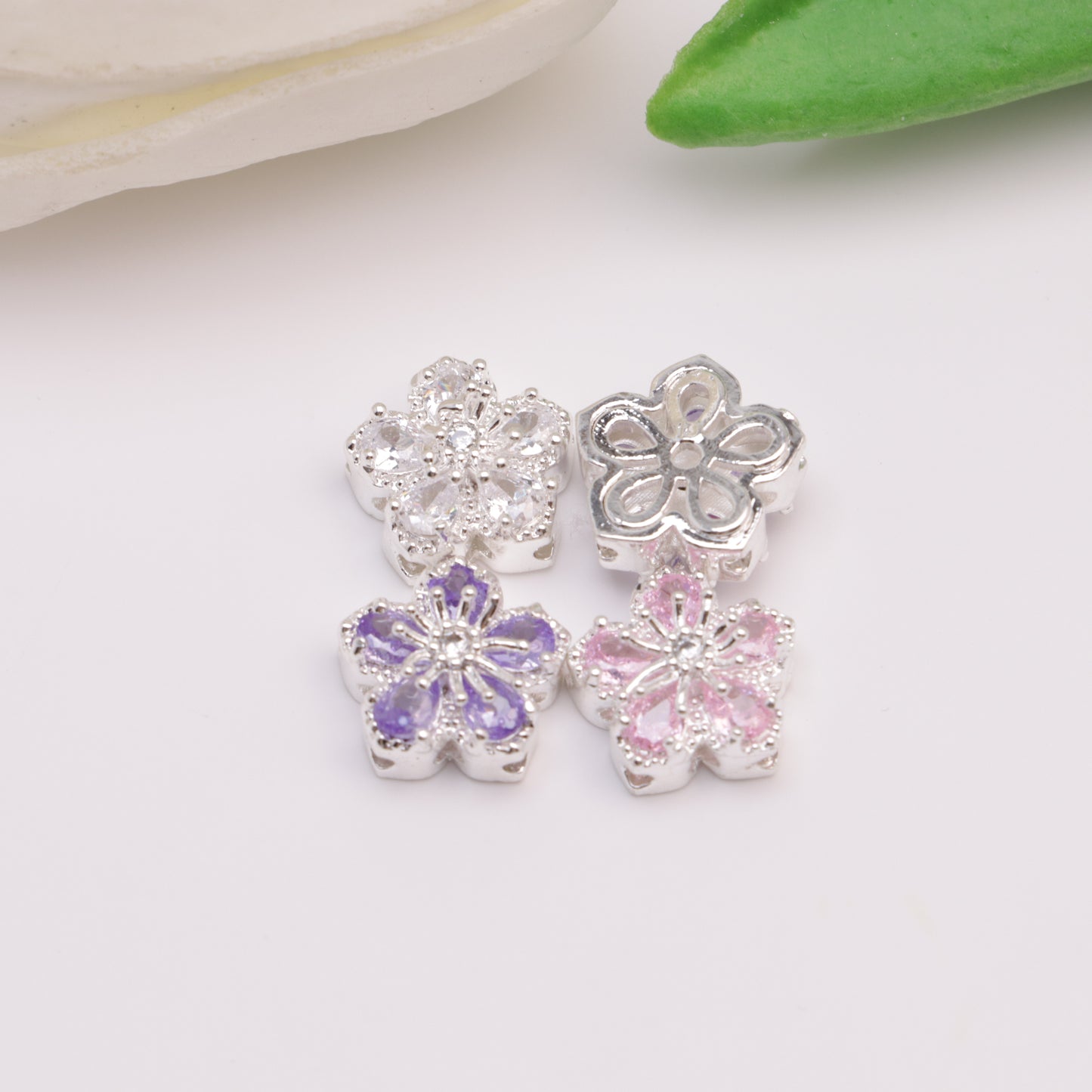 FS4475-12mm Plum Blossom Zircon Four-Way Beads, Zircon Diamond