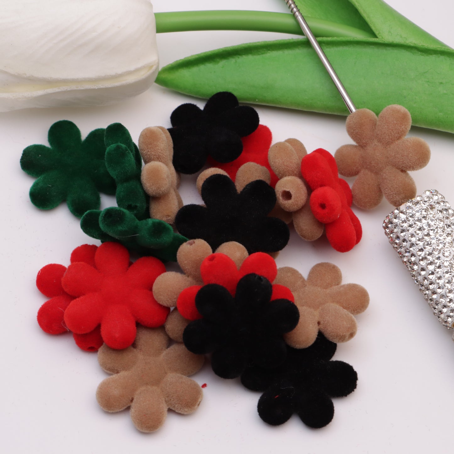 FS0053- 24mm Velvet Snowflake Beads