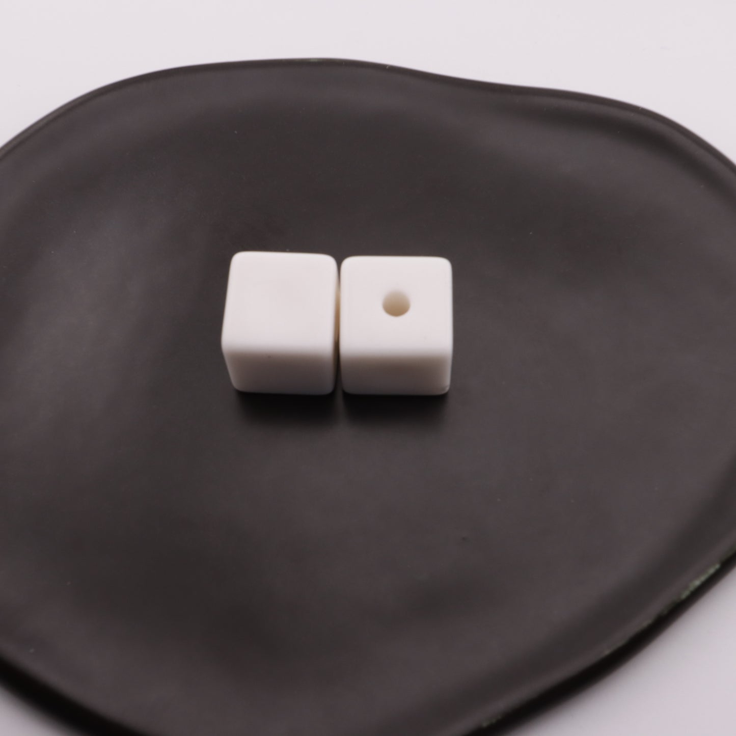 FS0844- 15mm Cube Beads White Square Base Beads