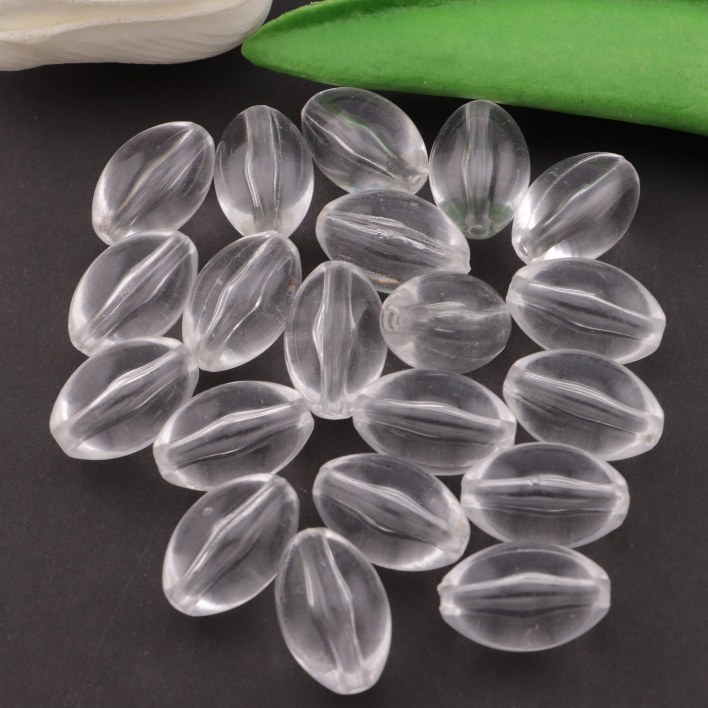 FS5319- 13×20mm オーバル透明ベースビーズ