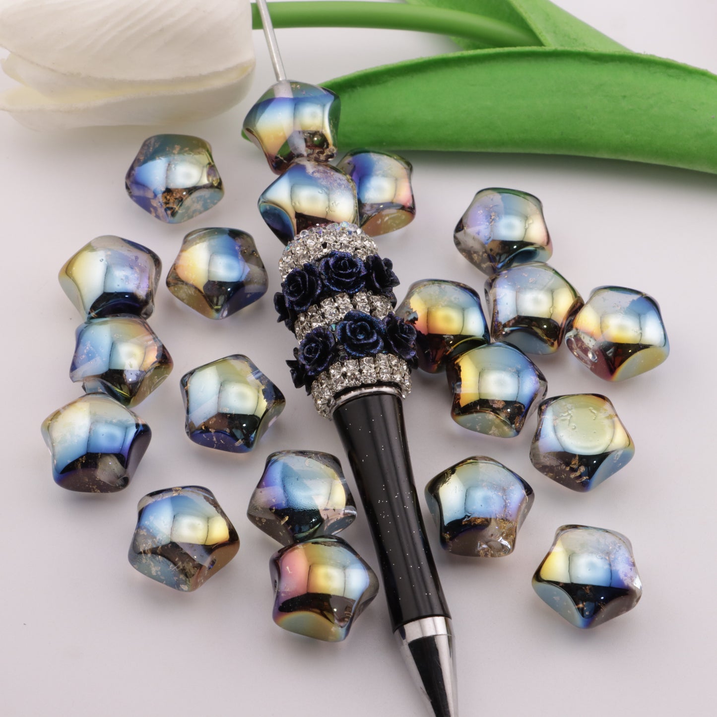 FS3709- 18mm×18mm Gold Foil Resin Beads In The Shape Of Five - Pointed Stars