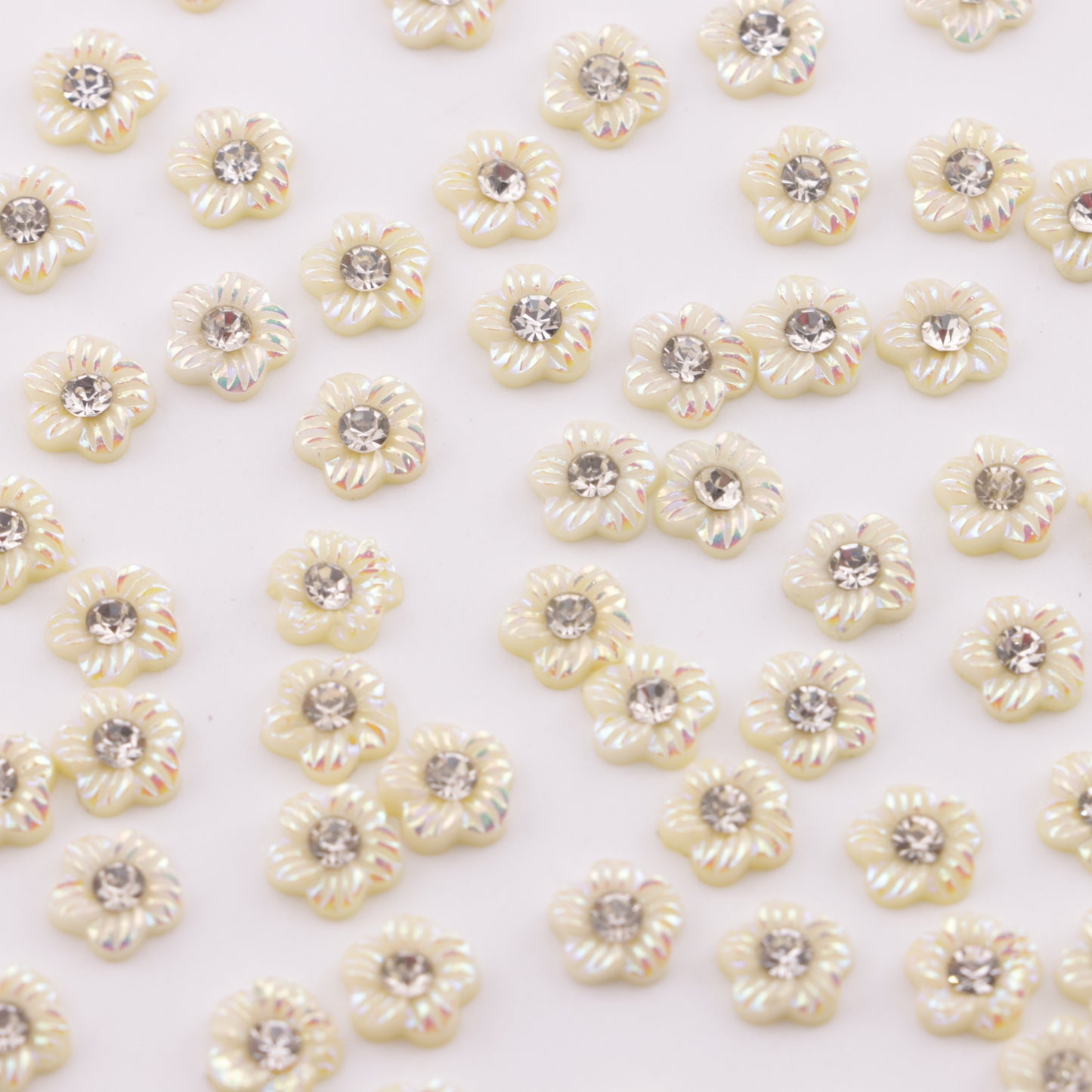 FS5679- 6mm UV 5-Petal Small Flower Charms With Diamonds