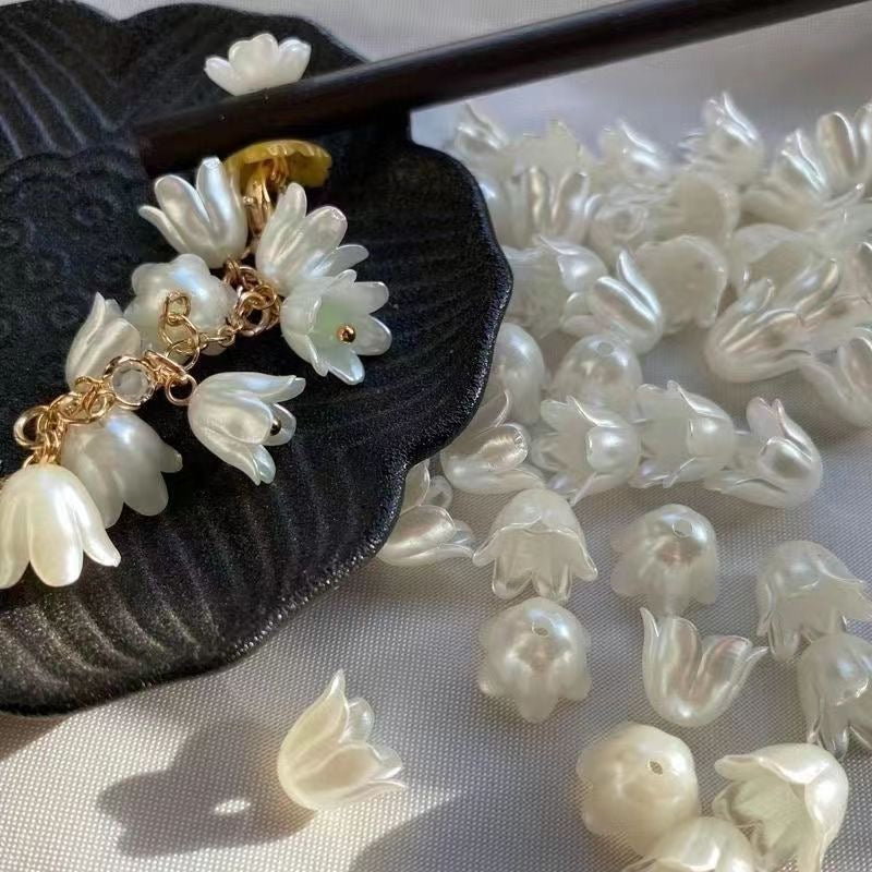 FS0935- 8Mm Mother - of - Pearl Lily - of - the - Valley Acrylic Beads For Making Car Hangers