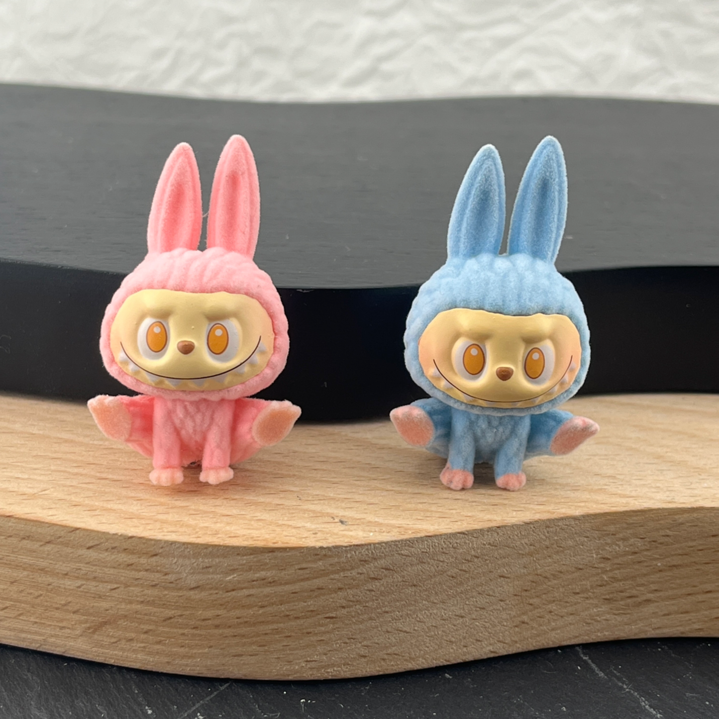 FS2713-1PCS Flocked Labubu