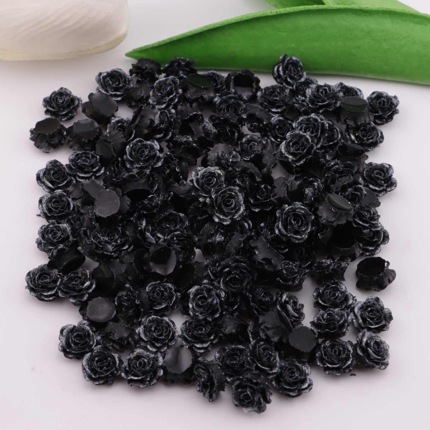 FS5472- 10mm Luminous Glow-In-The-Dark Soft Flower Charms
