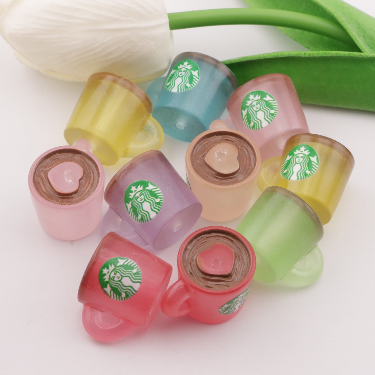 FS0568- 25mm Starbucks Beads