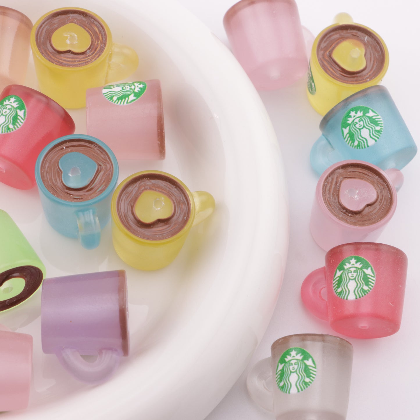 FS0568- 25mm Starbucks Beads