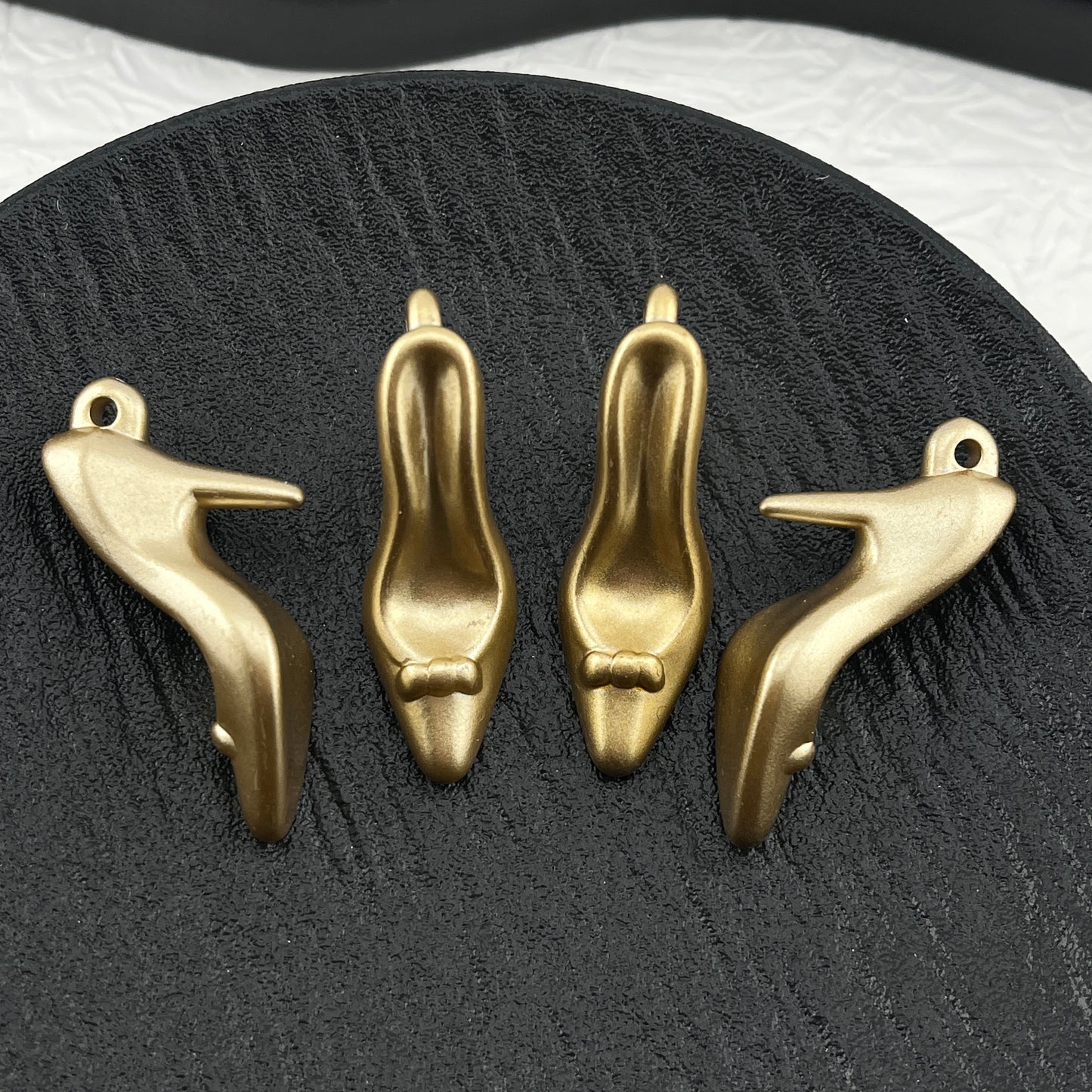 FS2392- 49×25Mm High - Heel Pendant Acrylic