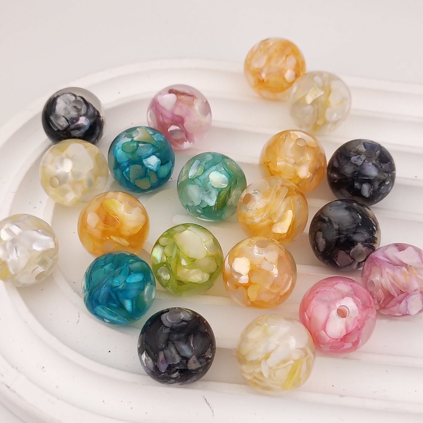 FS1226- 16mm Shell Glitter Resin Beads